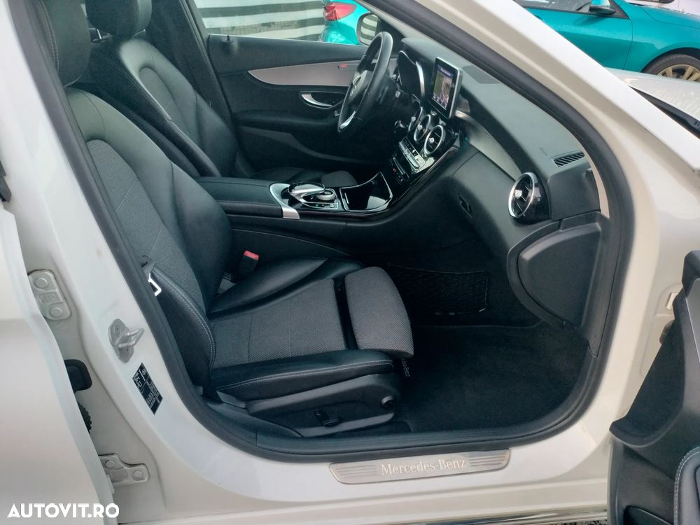 Mercedes-Benz C 180 Kompressor Automatik Avantgarde - 23