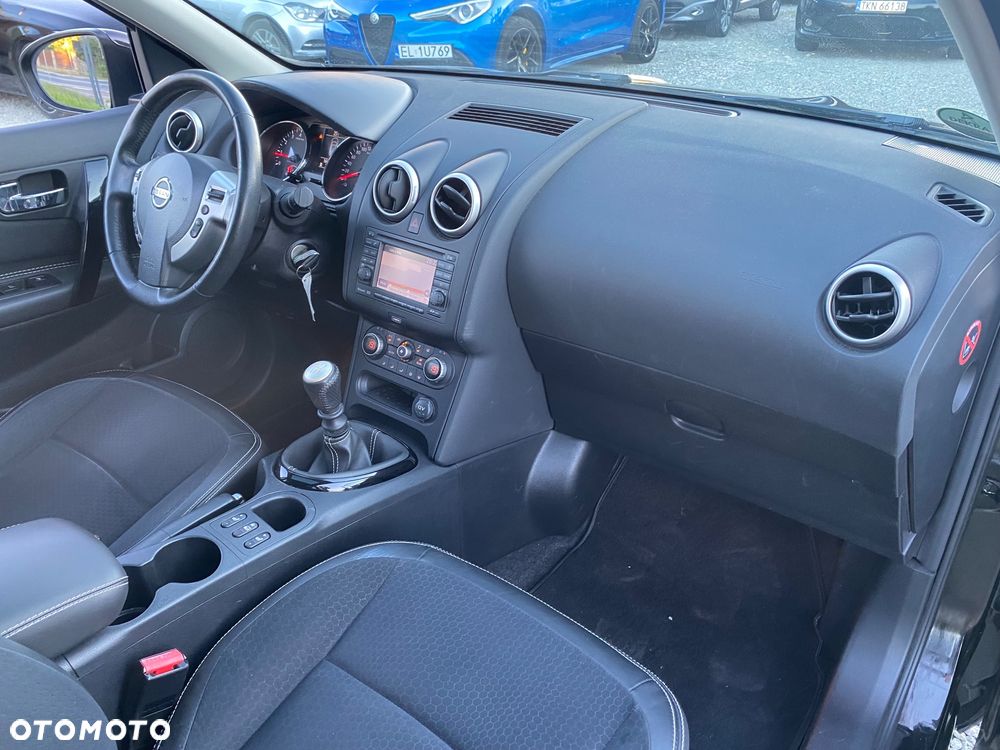 Nissan Qashqai 2.0 360 - 27