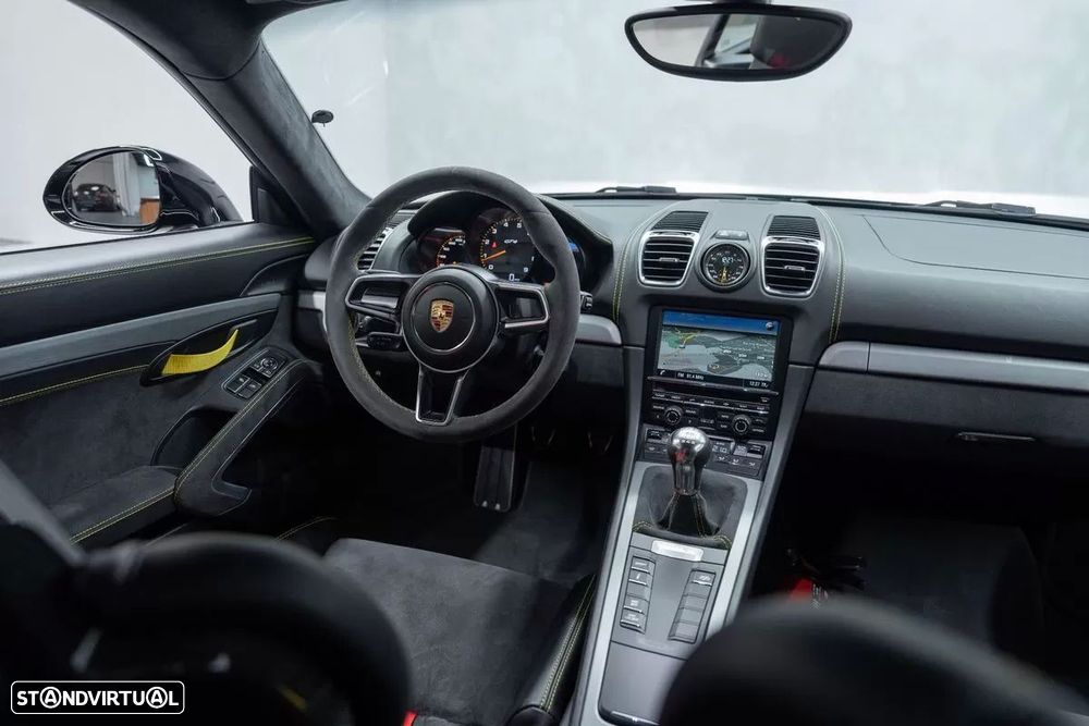 Porsche Cayman 3.8 GT4 - 21
