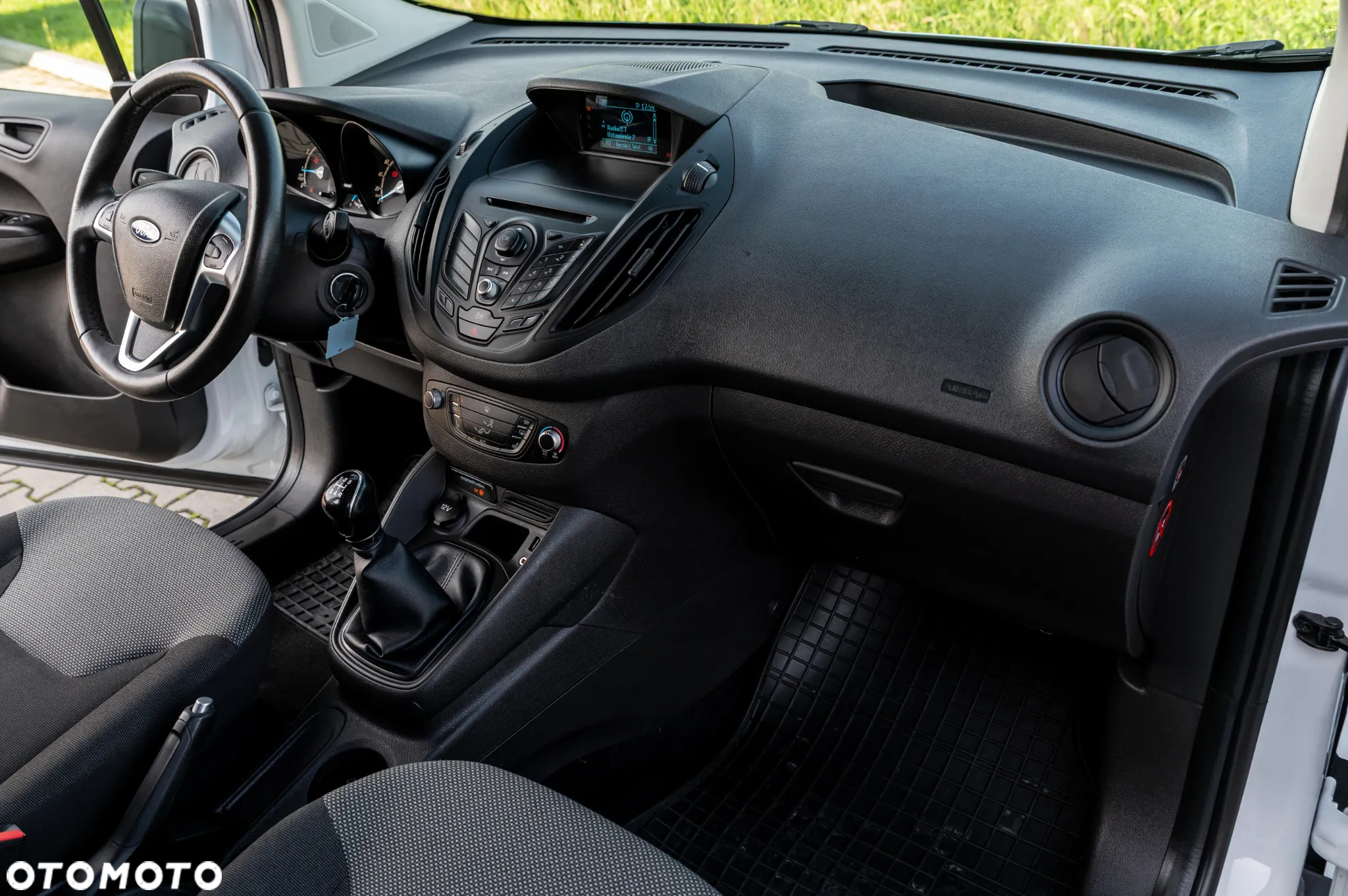 Ford Tourneo Courier 1.0 EcoBoost Trend - 23