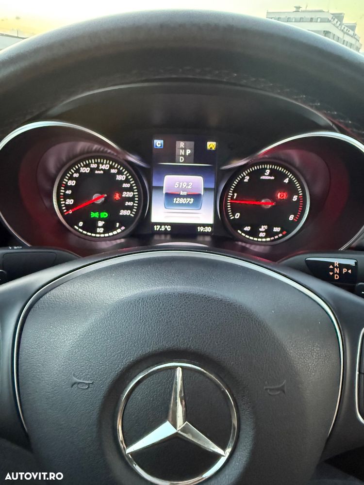 Mercedes-Benz C 220 d 4MATIC 9G-TRONIC - 36
