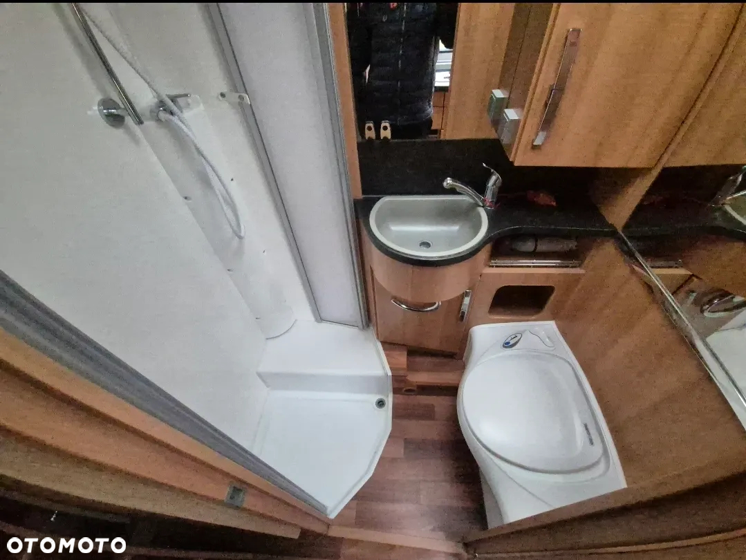 Hymer-Eriba T674CL - 7