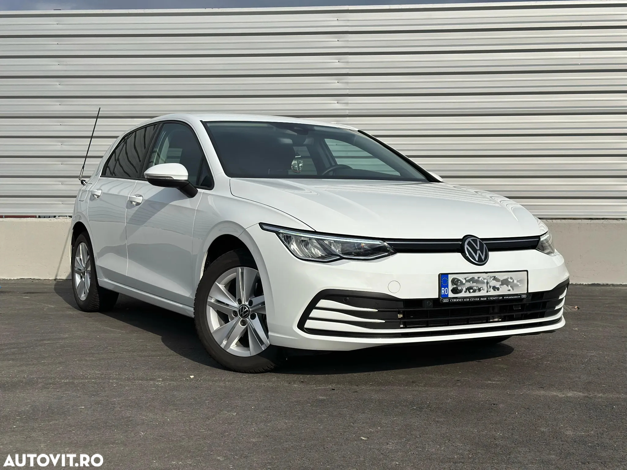 Volkswagen Golf 1.0 TSI Life - 4