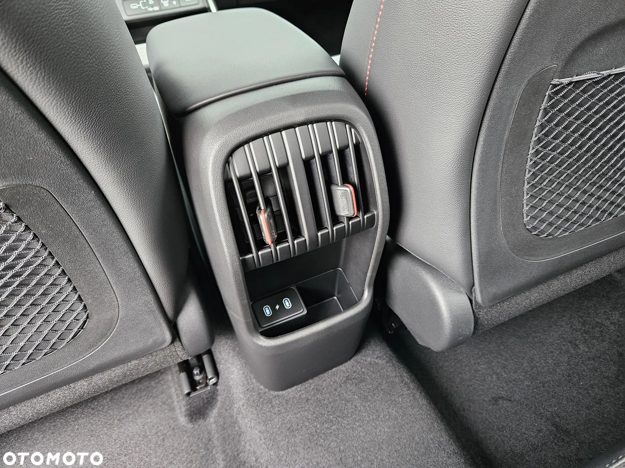 Hyundai Kona 1.6 GDI Hybrid N-Line DCT - 12