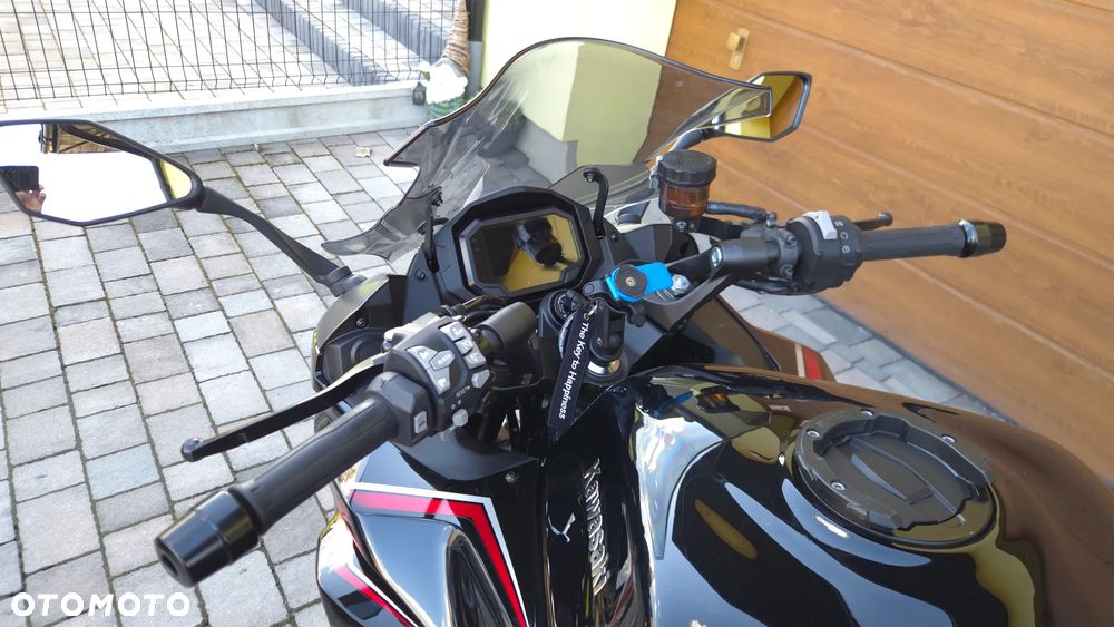 Kawasaki Ninja 1000 SX - 11