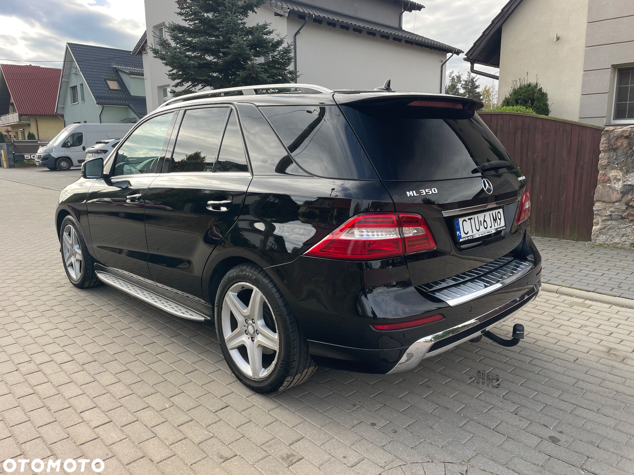 Mercedes-Benz ML 350 BlueTec 4-Matic - 4