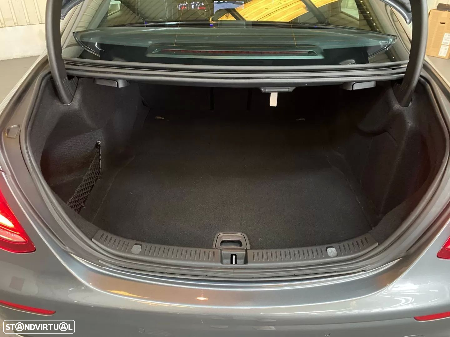 Mercedes-Benz E 220 d Exclusive Line - 19