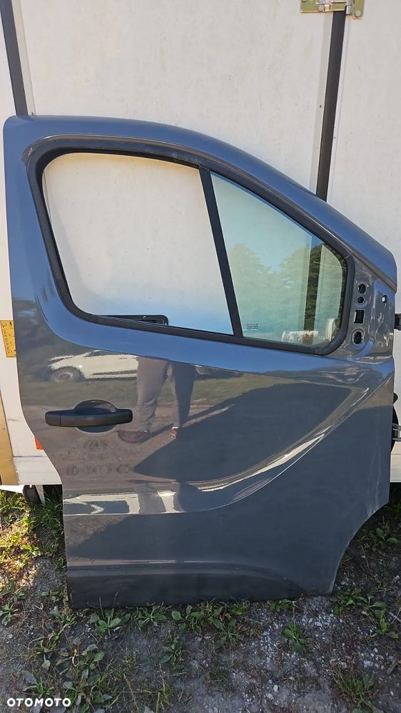 MASTER III MOVANO drzwi prawe przód - 1