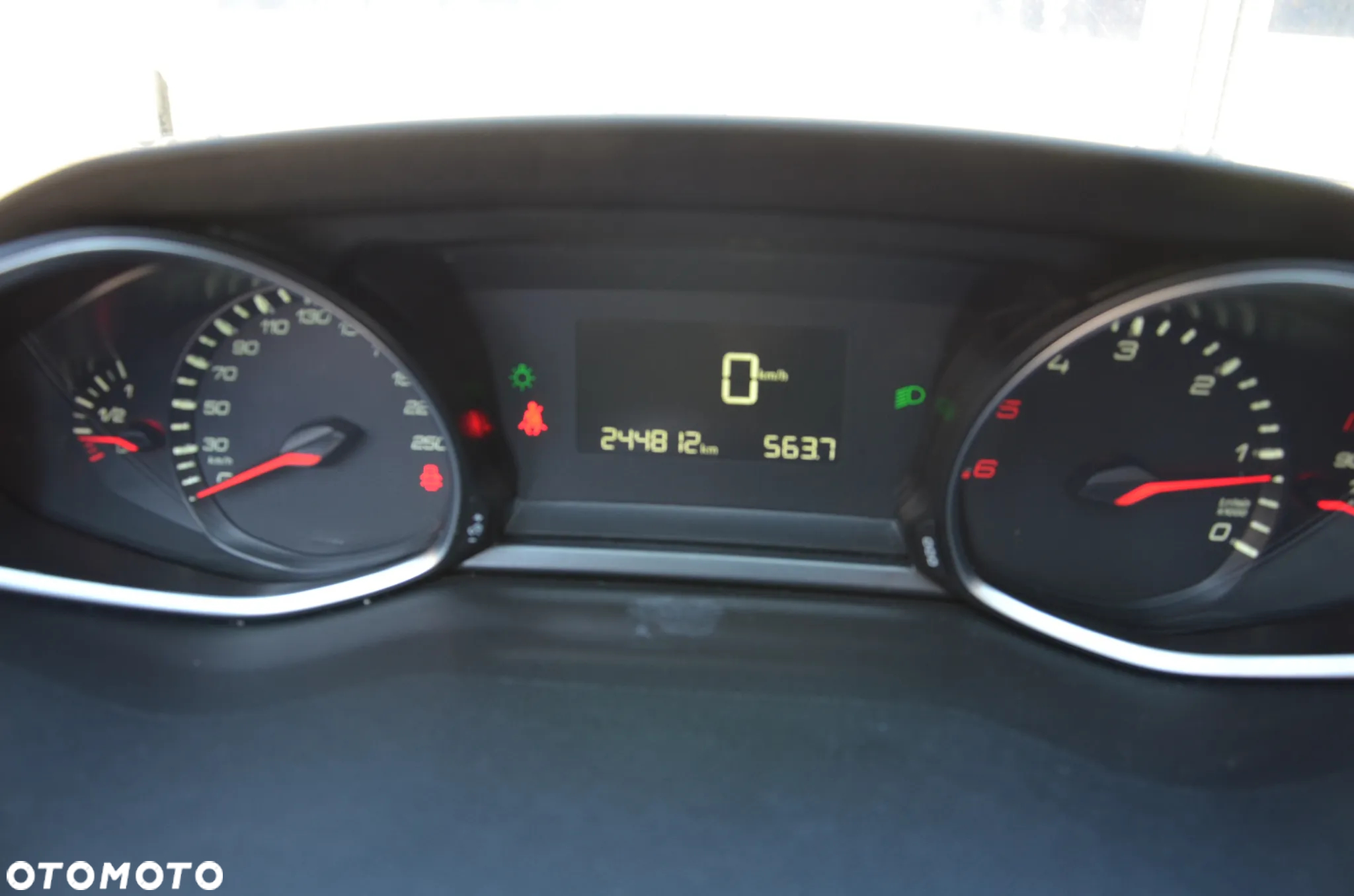 Peugeot 308 SW 1.5 BlueHDi Business Line S&S - 17
