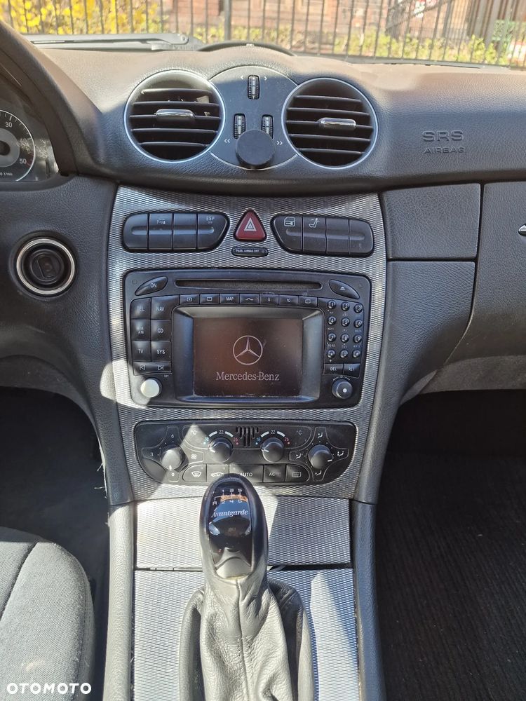 Mercedes-Benz CLK 270 CDI Avantgarde - 17