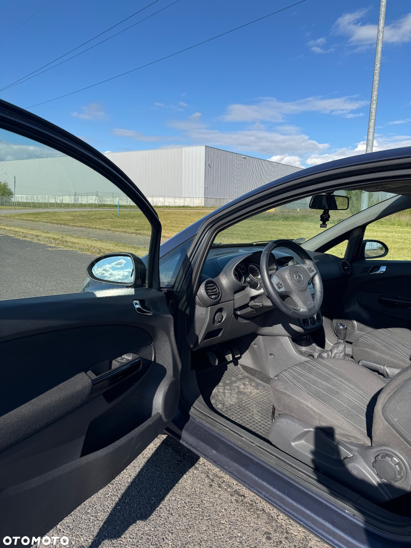 Opel Corsa 1.2 16V Cosmo - 15