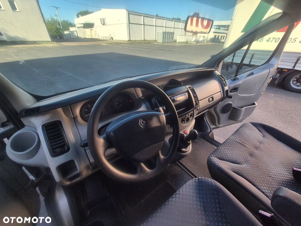 Renault TRAFIC - 26