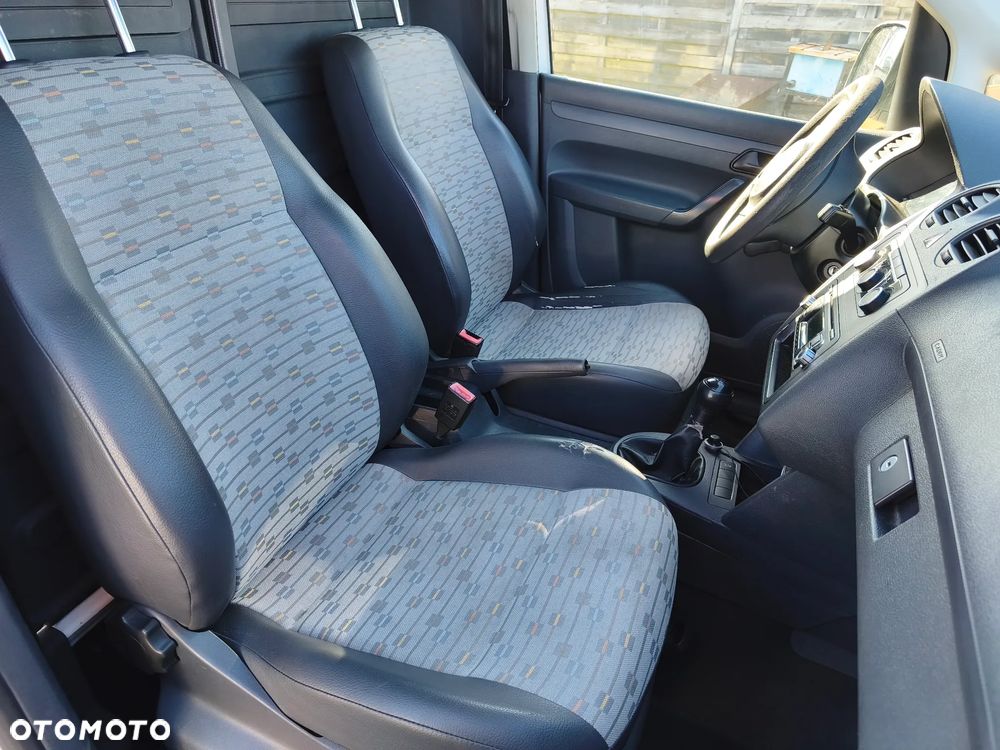 Volkswagen Caddy - 10