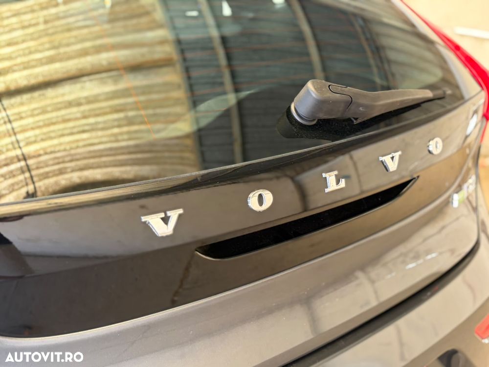 Volvo V40 D2 94g Summum - 6