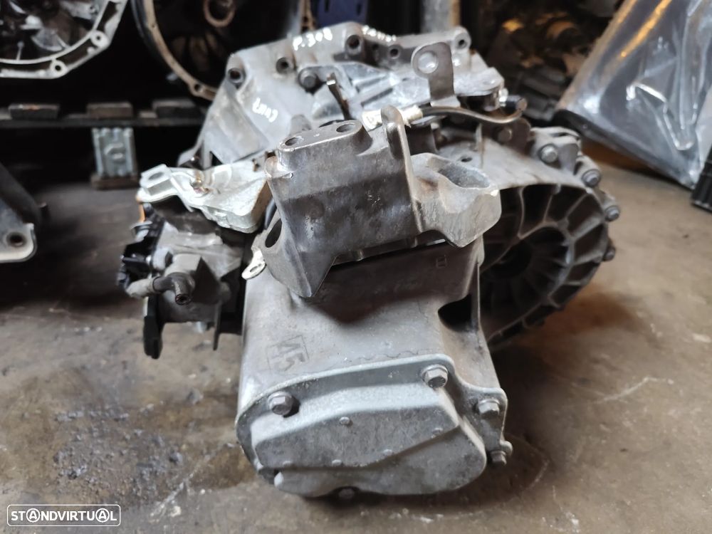 Peugeot 308 II 1.6 Hdi CAIXA VELOCIDADES / 20EA47 - CV117 - 6