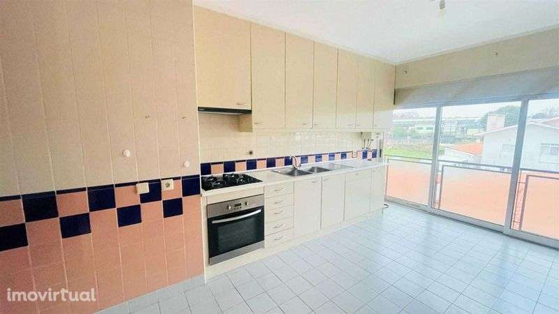 Apartamento - T2 - Renovado - Grande imagem: 5/12