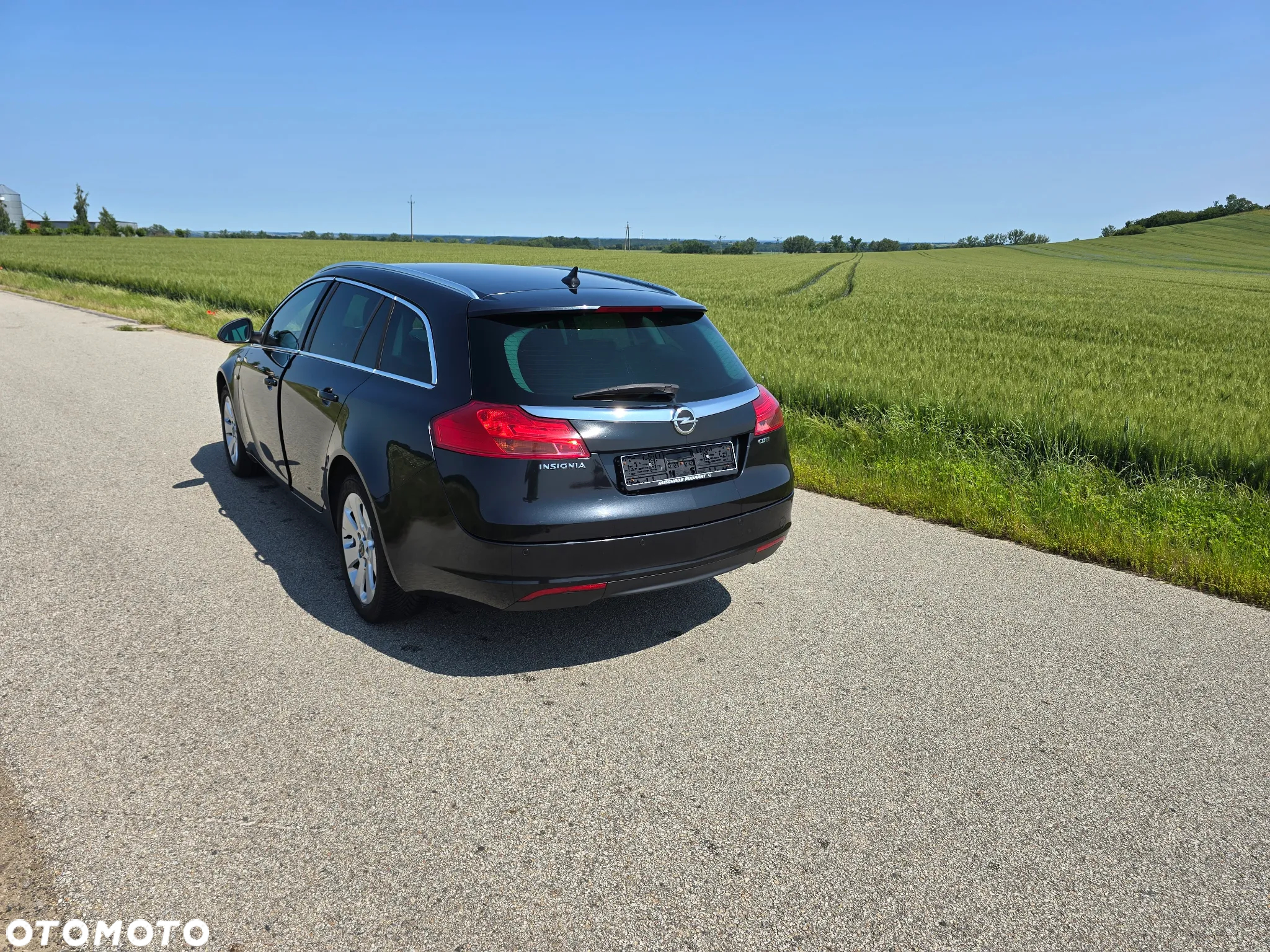 Opel Insignia 2.0 CDTI Sports Tourer - 4