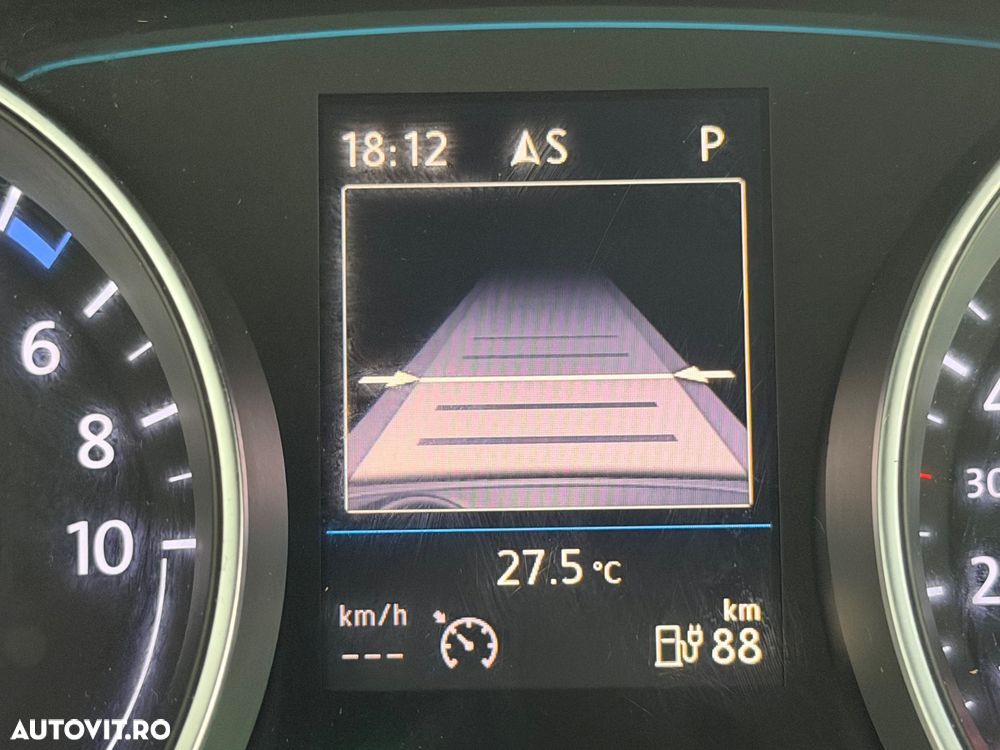 Volkswagen Golf - 12