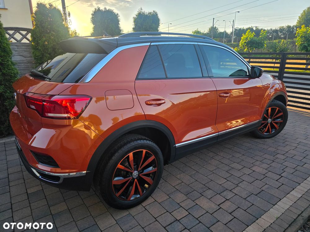 Volkswagen T-Roc - 8