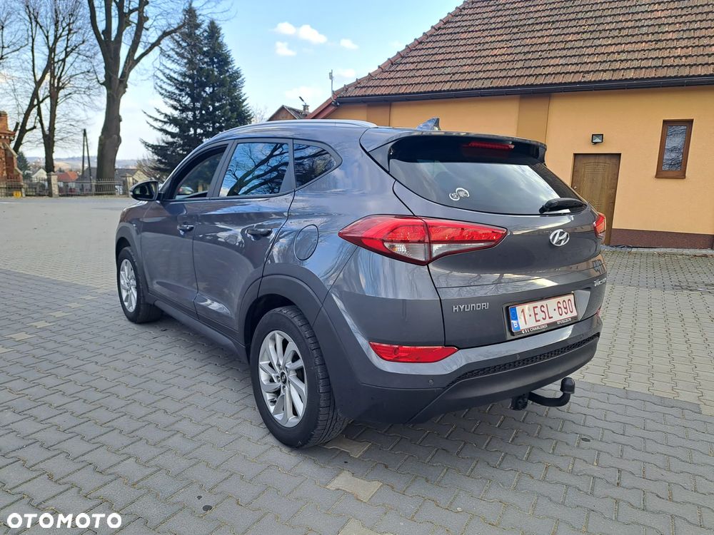 Hyundai Tucson 1.7 CRDI BlueDrive Style 2WD - 30