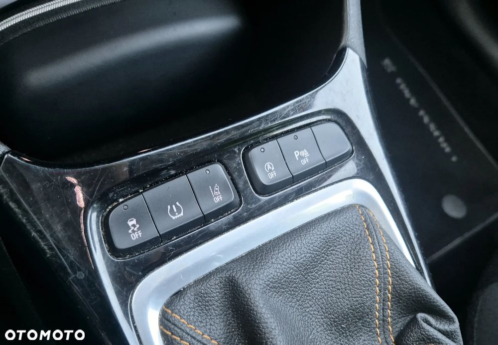 Opel Crossland X 1.2 T Elite S&S - 19