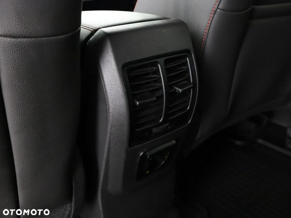 Ford Kuga 2.0 TDCi 4x4 ST-Line - 34