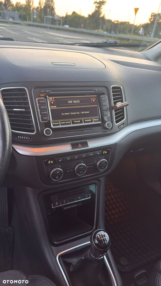 Volkswagen Sharan 2.0 TDI Highline - 12
