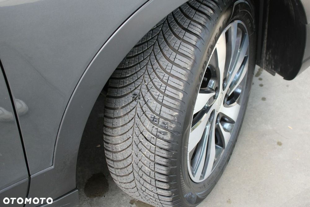 Suzuki SX4 S-Cross 1.4 T Premium 4WD - 33