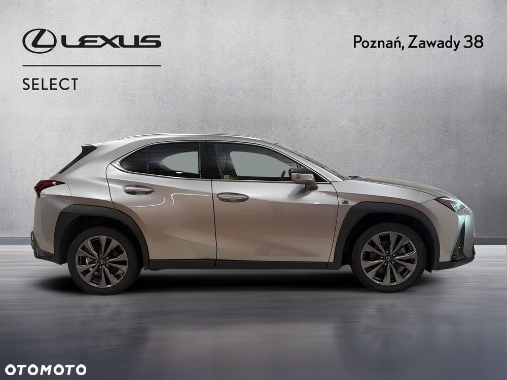 Lexus UX 300h F Sport Design - 5