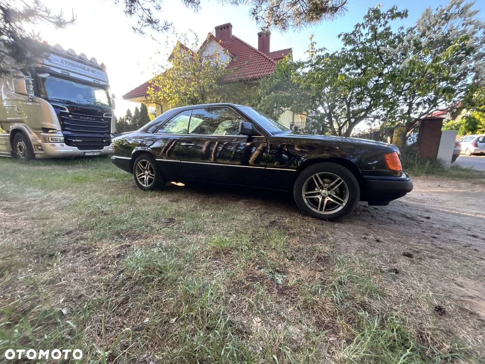 Mercedes-Benz W124 (1984-1993) - 2