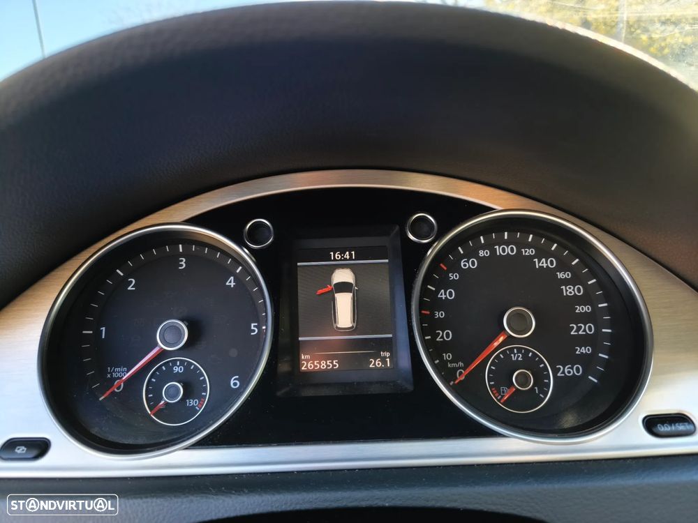 VW Passat Variant 2.0 TDI Highline - 7