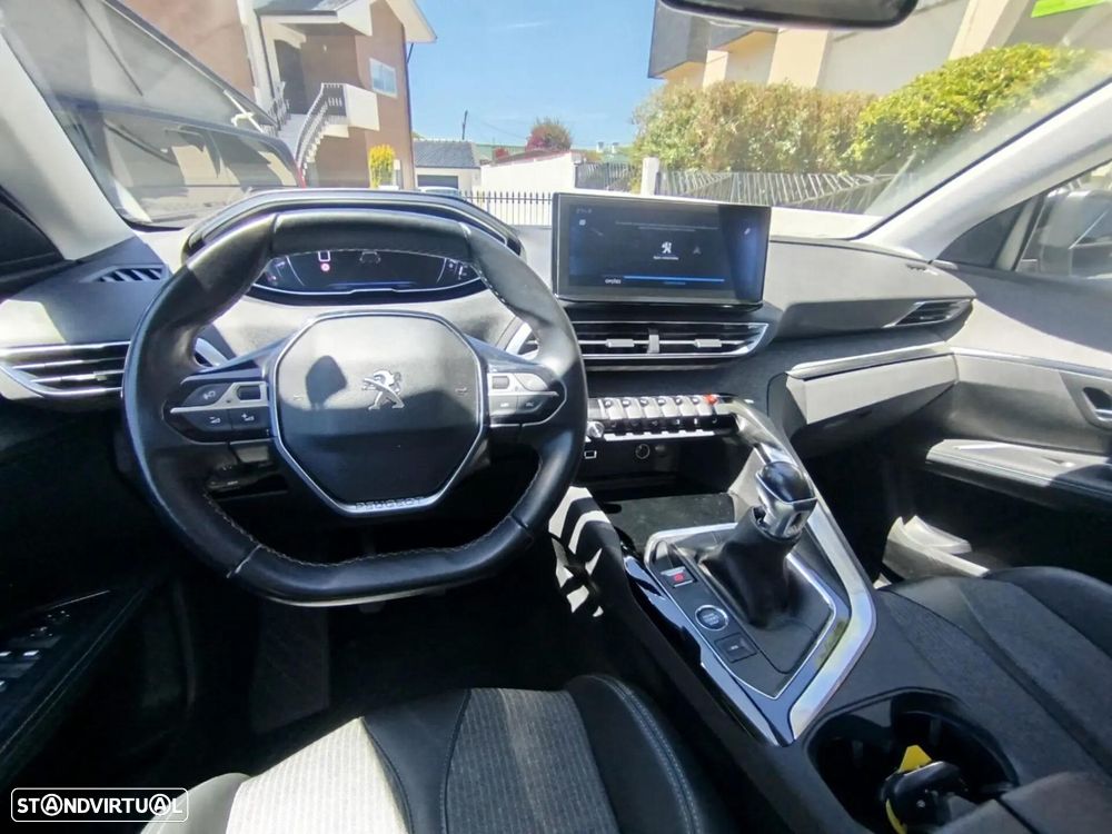 Peugeot 5008 1.2 PureTech Allure Pack - 14