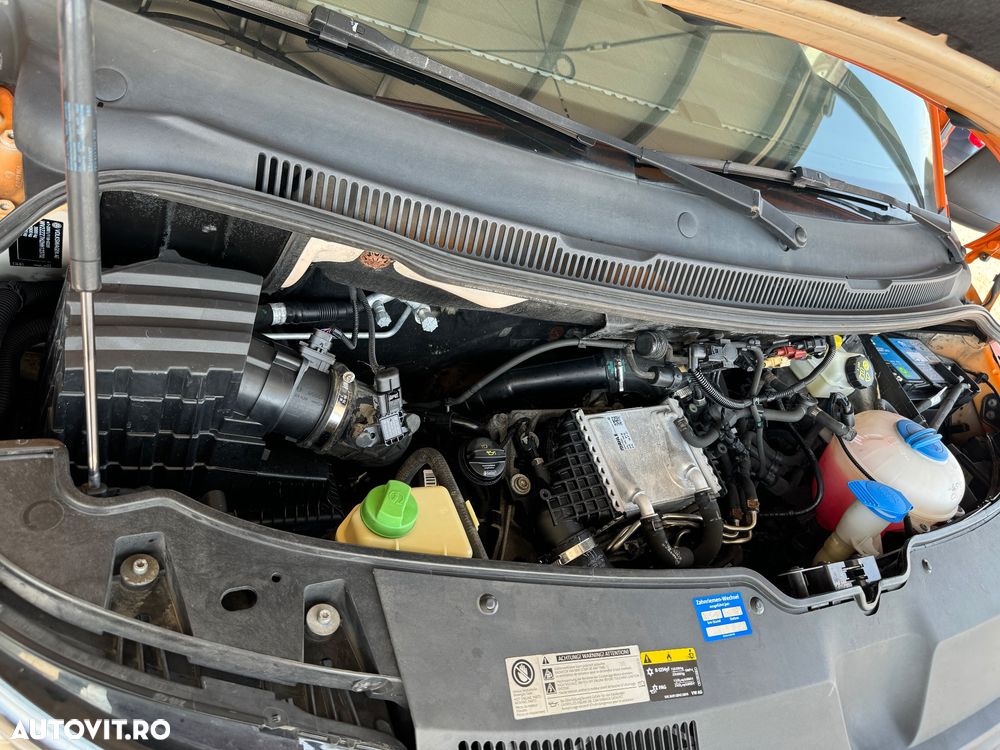 Volkswagen Transporter - 22