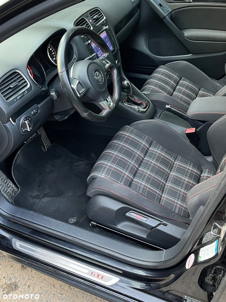 Volkswagen Golf - 18