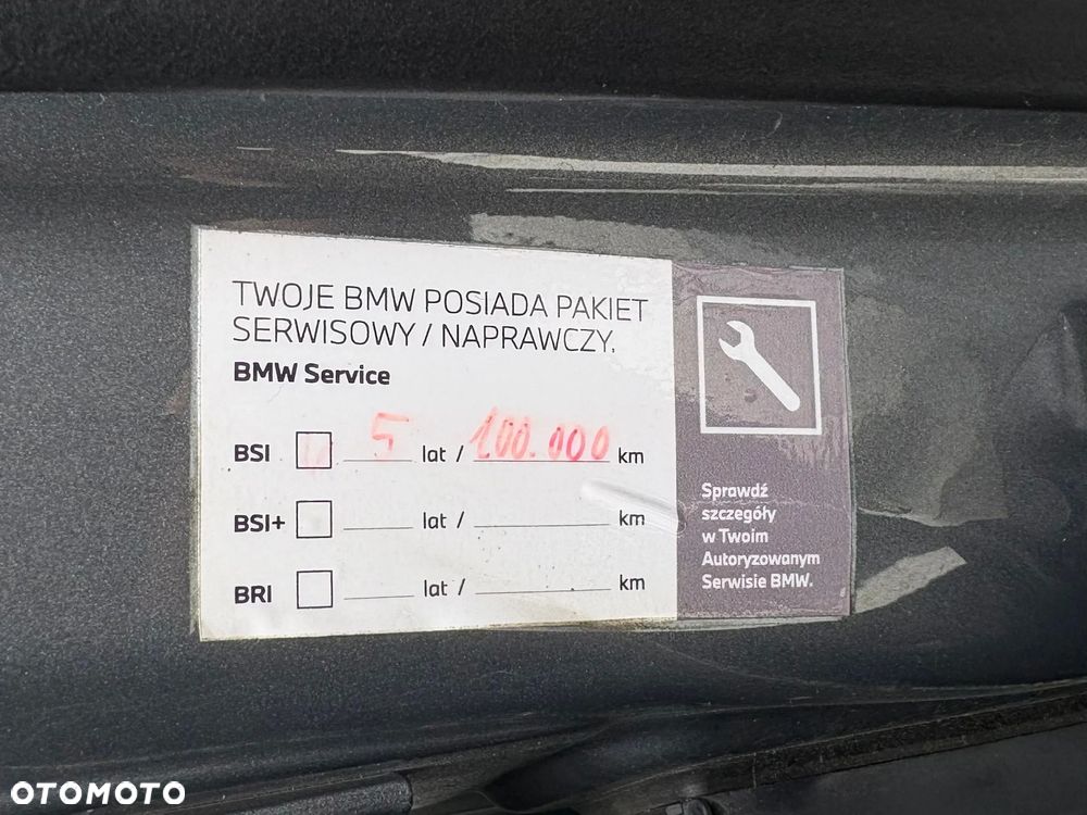 BMW Seria 3 318i M Sport - 14