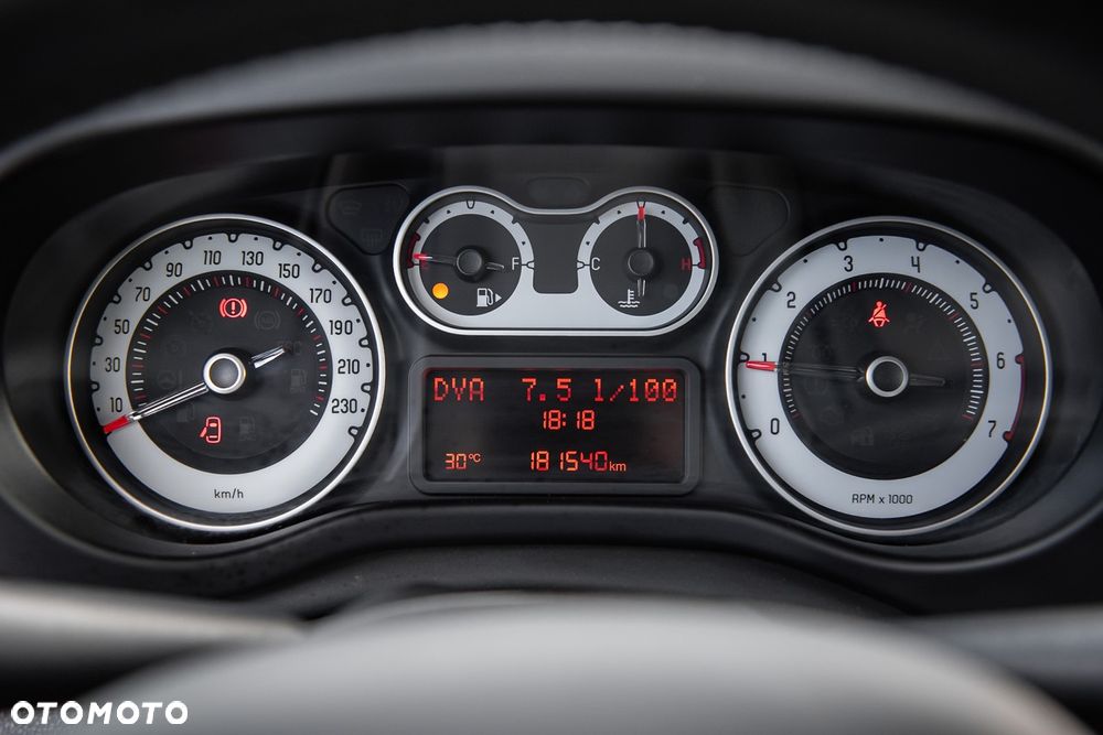 Fiat 500L - 25