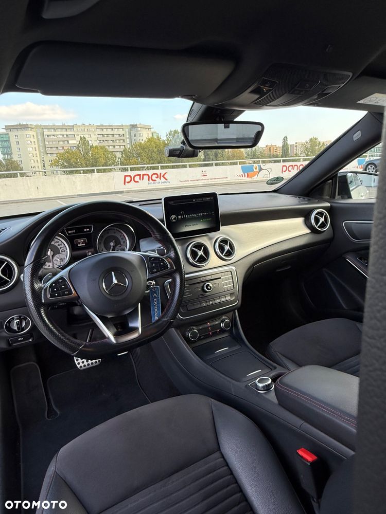 Mercedes-Benz CLA - 15