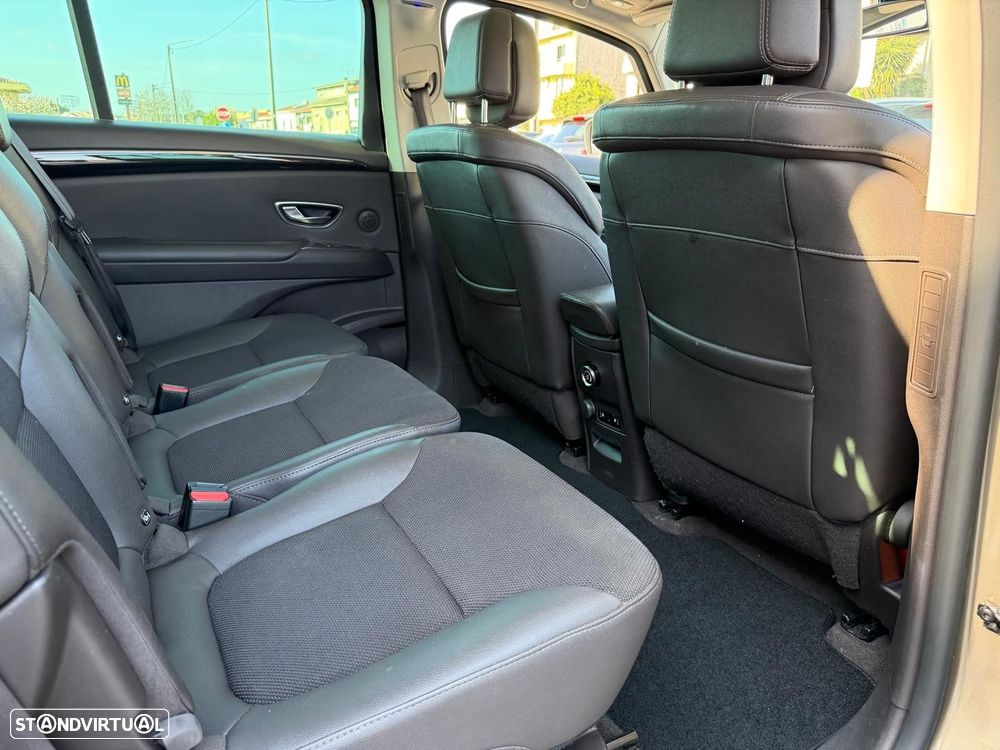 Renault Espace 1.6 dCi Initiale Paris EDC - 16