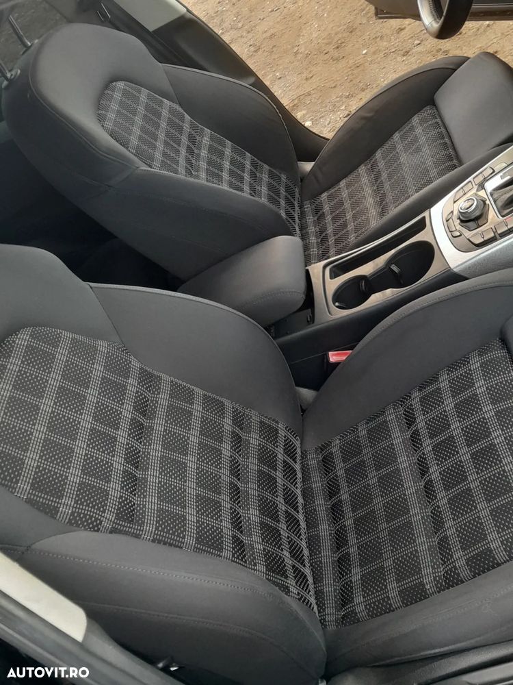 Audi A4 2.0 TDI Multitronic Avant - 27