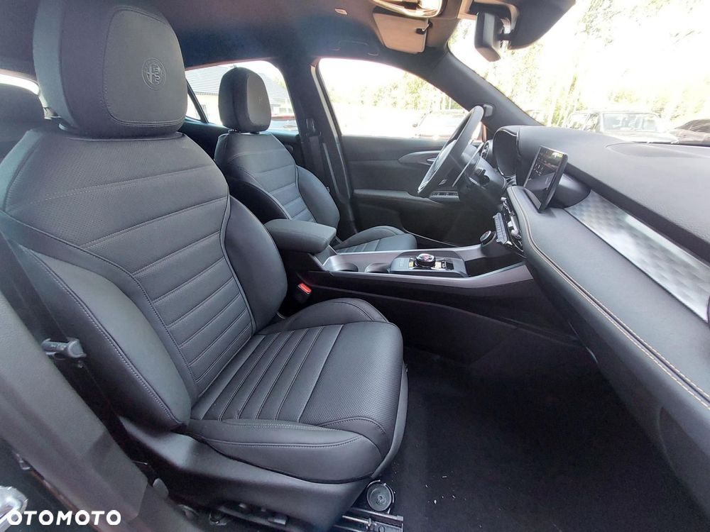 Alfa Romeo Tonale 1.6 JTD Ti DCT - 12