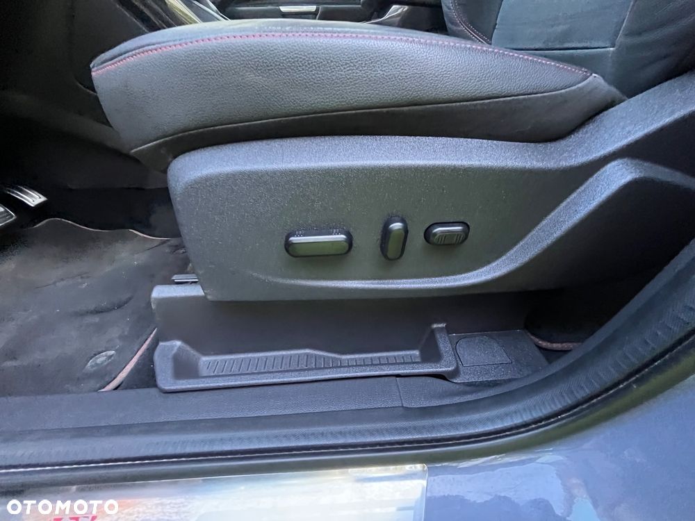 Ford Kuga 1.5 EcoBoost 4x4 ST-Line - 24