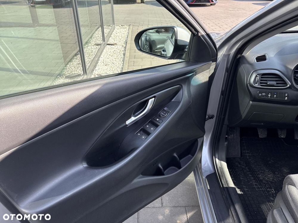 Hyundai i30 1.5 DPI Modern - 10
