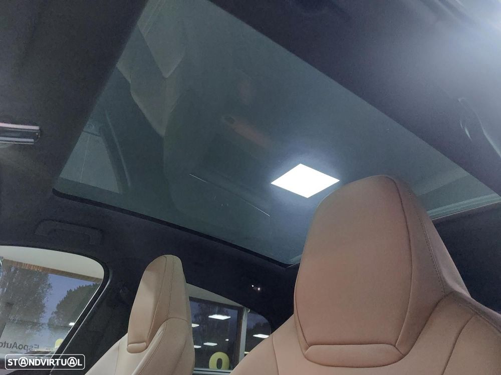 Porsche Cayenne Coupé E-Hybrid - 17