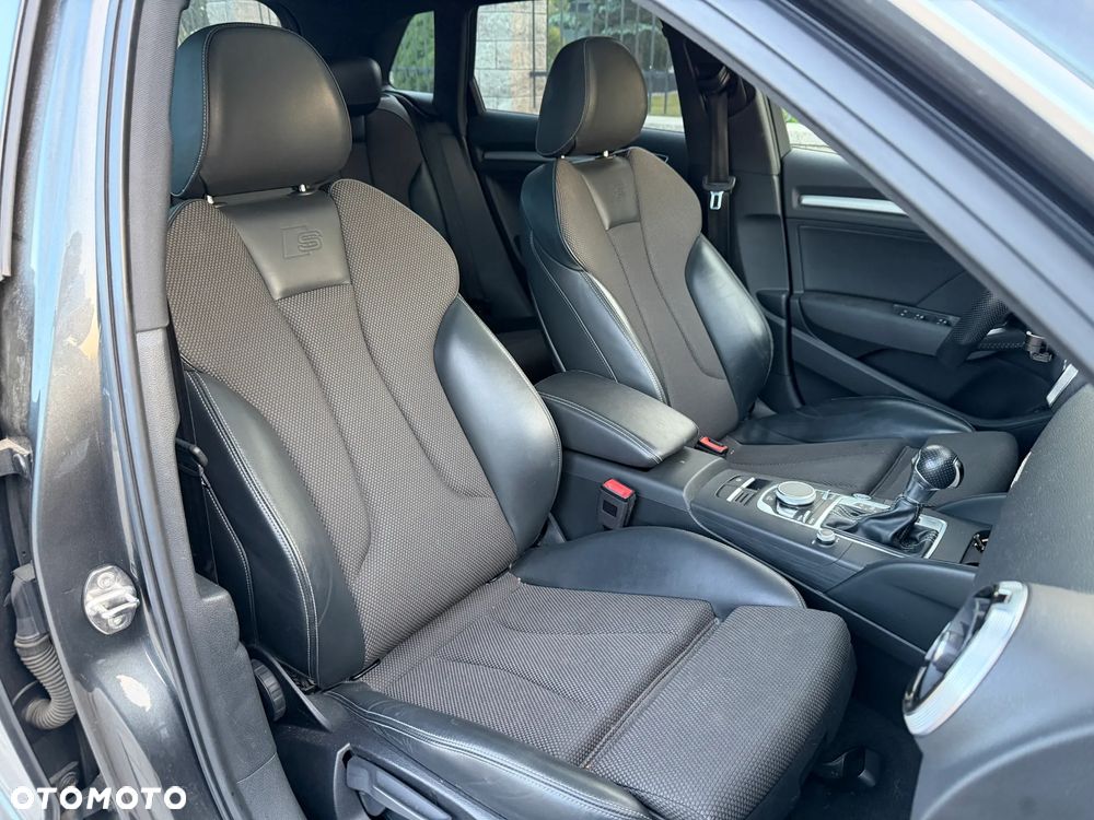 Audi A3 Sportback 1.4 TFSI e-tron S line Sportpaket - 12