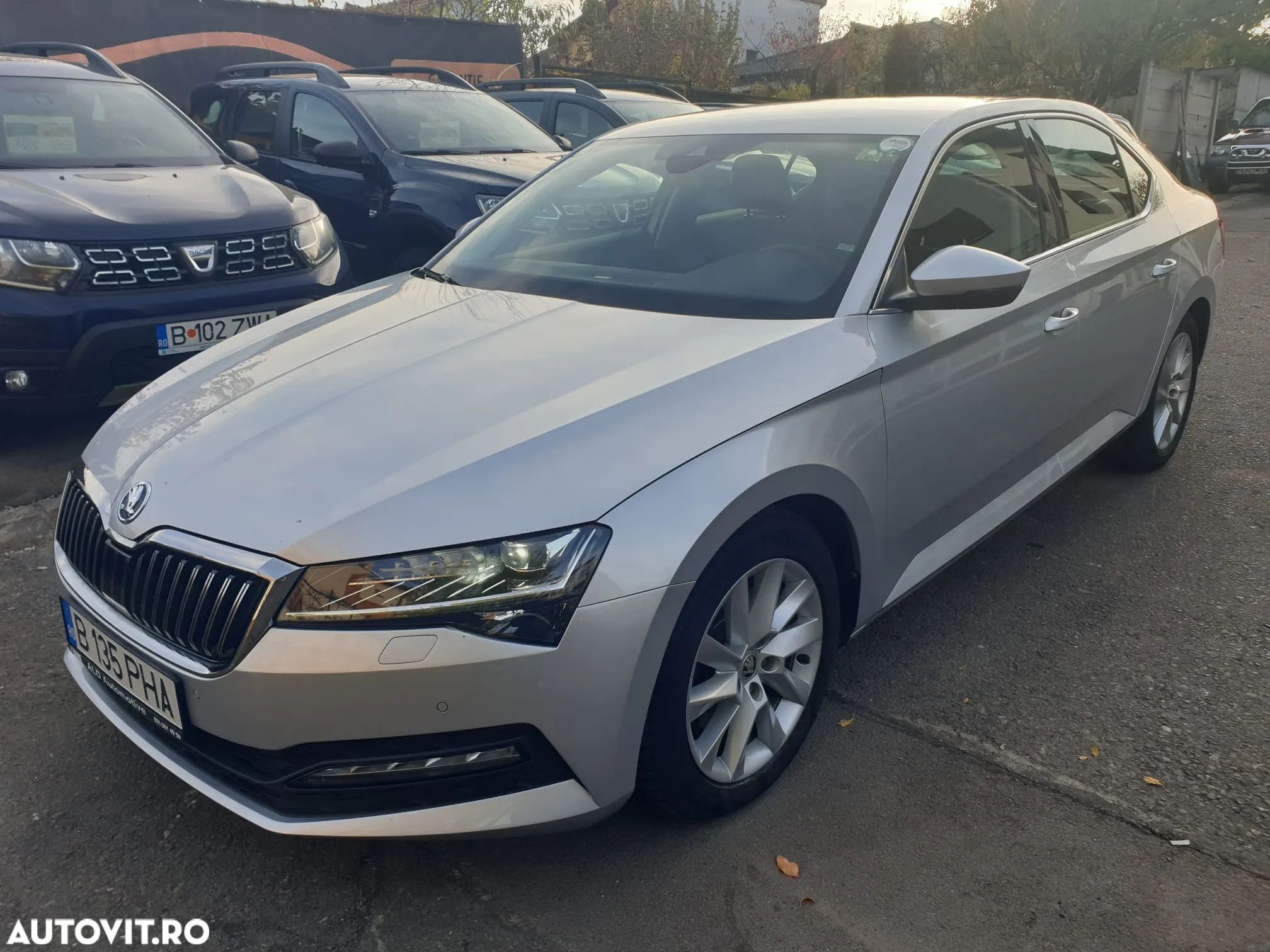 Skoda Superb 2.0 TDI DSG Ambition - 1
