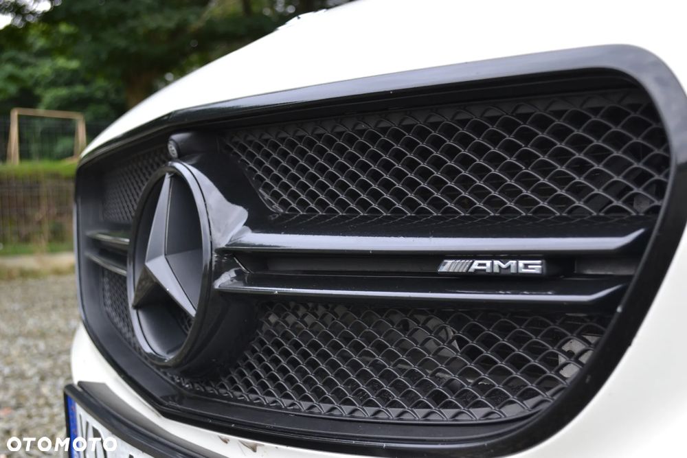 Mercedes-Benz Klasa E 300 Coupe 9G-TRONIC - 14
