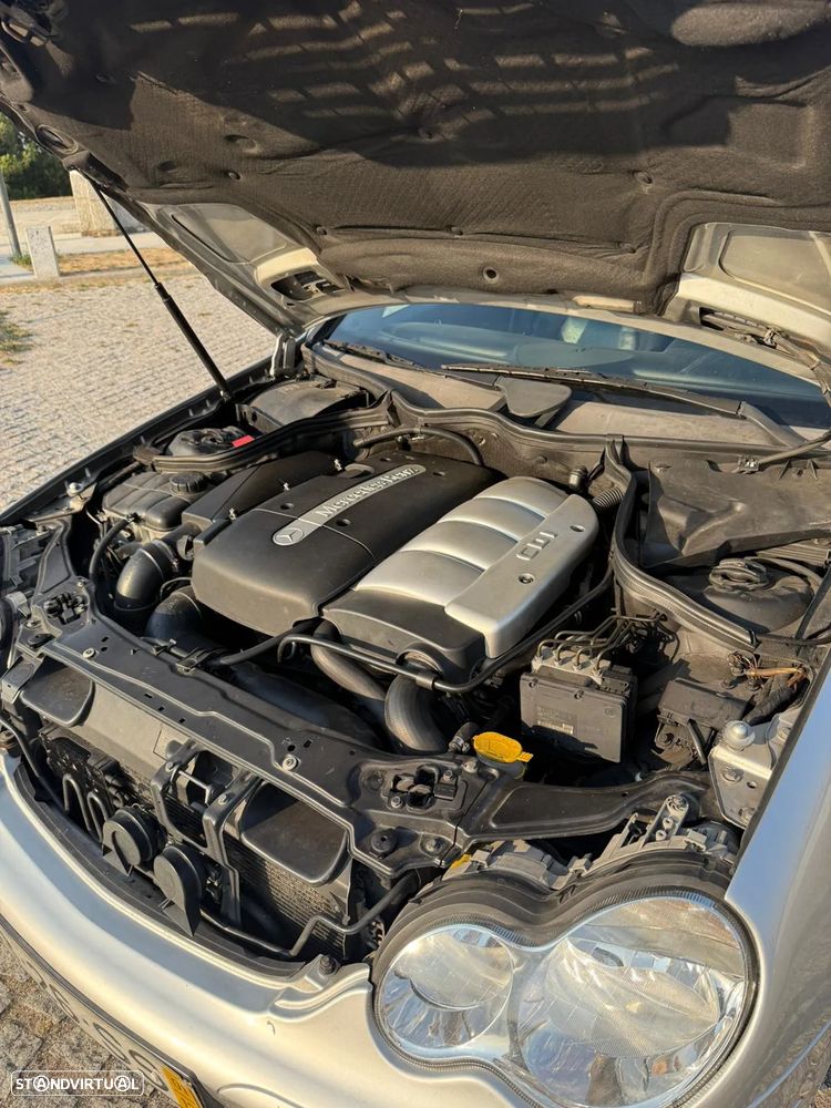 Mercedes-Benz 220 - 18