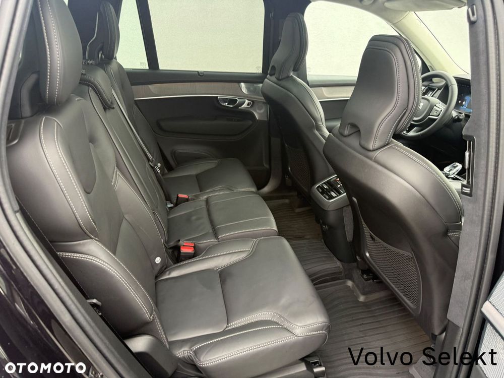 Volvo XC 90 - 32