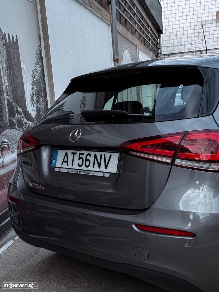 Mercedes-Benz A 250 e Style Plus - 12