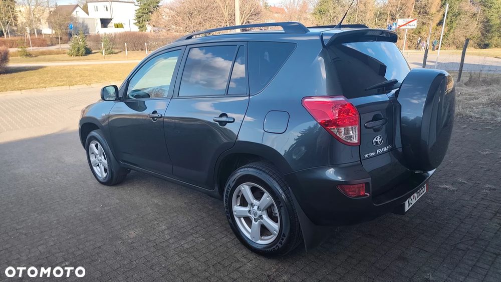 Toyota RAV4 2.0 4x4 Automatik Executive - 11